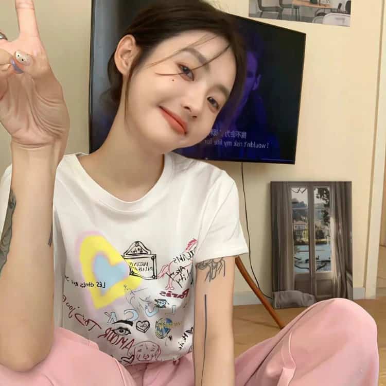 适合长期不换的真人女头 温柔娇小女孩专属干净微信头像_15