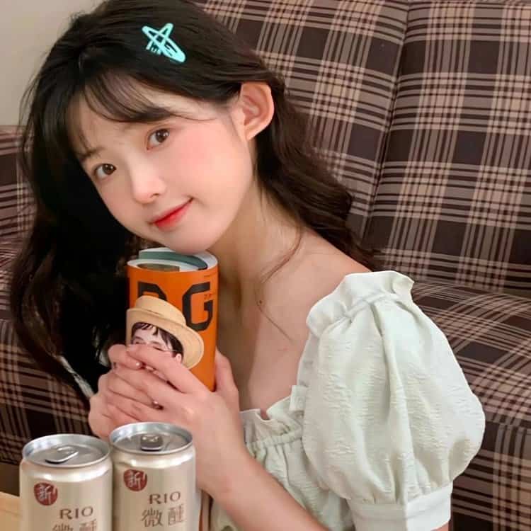 适合长期不换的真人女头 温柔娇小女孩专属干净微信头像_29