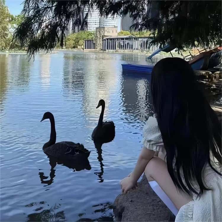 明显不会被怀疑的真人情侣头像 简单高级氛围感单人情头_17