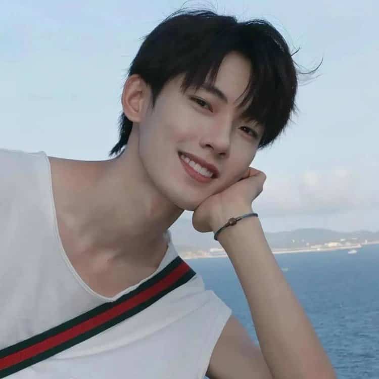明显不会被怀疑的真人情侣头像 简单高级氛围感单人情头_16