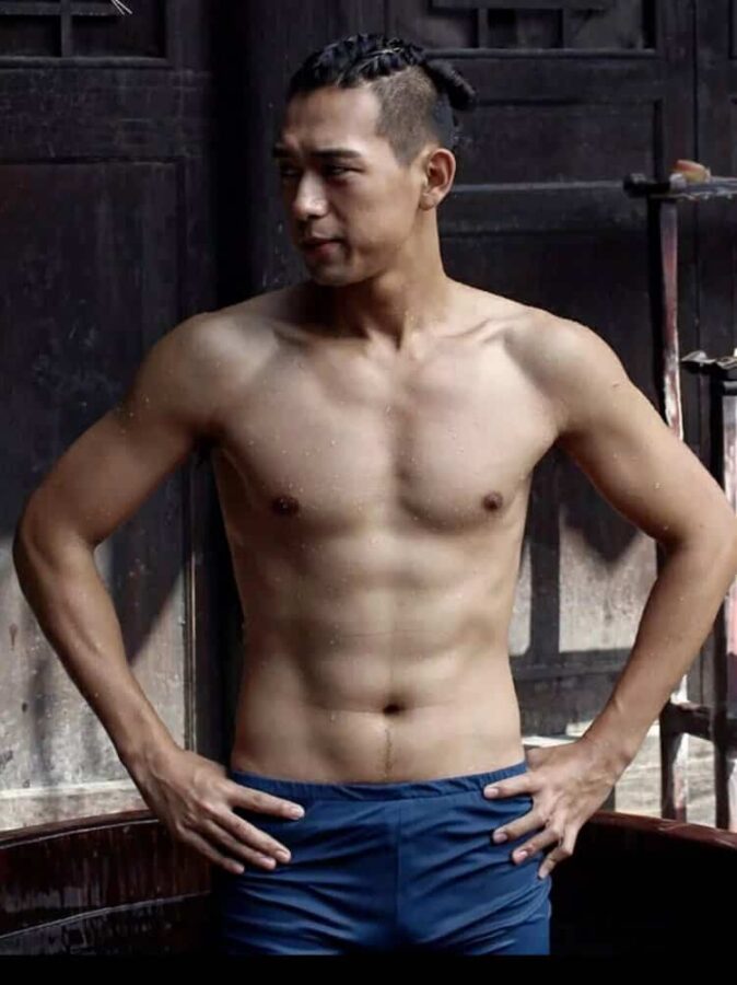 男明星身材肌肉照福利！李现腹肌超A痞帅风写真图_10