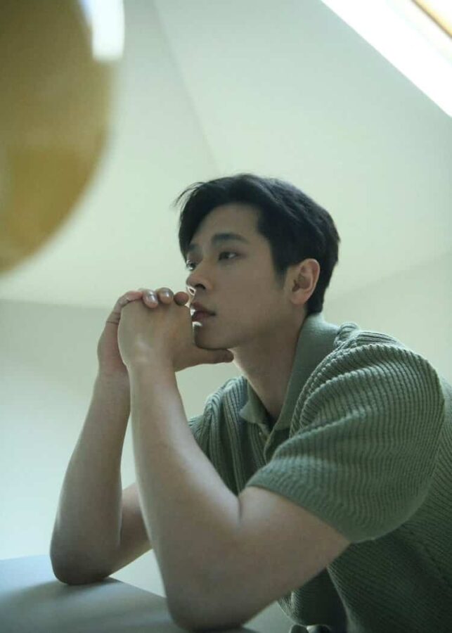 帅气男星丞磊肱二头肌高清图片 丞磊肌肉线条超美！_11