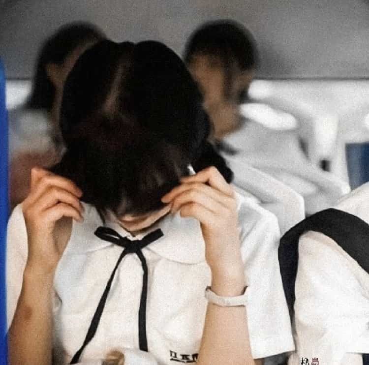 当我飞奔向你CP复古氛围感情侣头像 张陆让苏在在情头_22