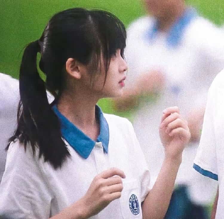 当我飞奔向你CP复古氛围感情侣头像 张陆让苏在在情头_29