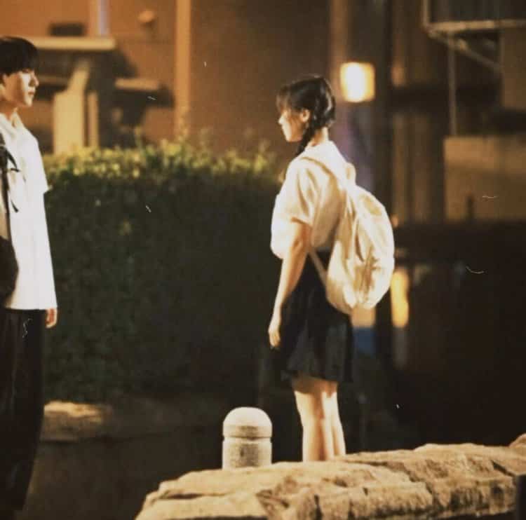 当我飞奔向你CP复古氛围感情侣头像 张陆让苏在在情头_2
