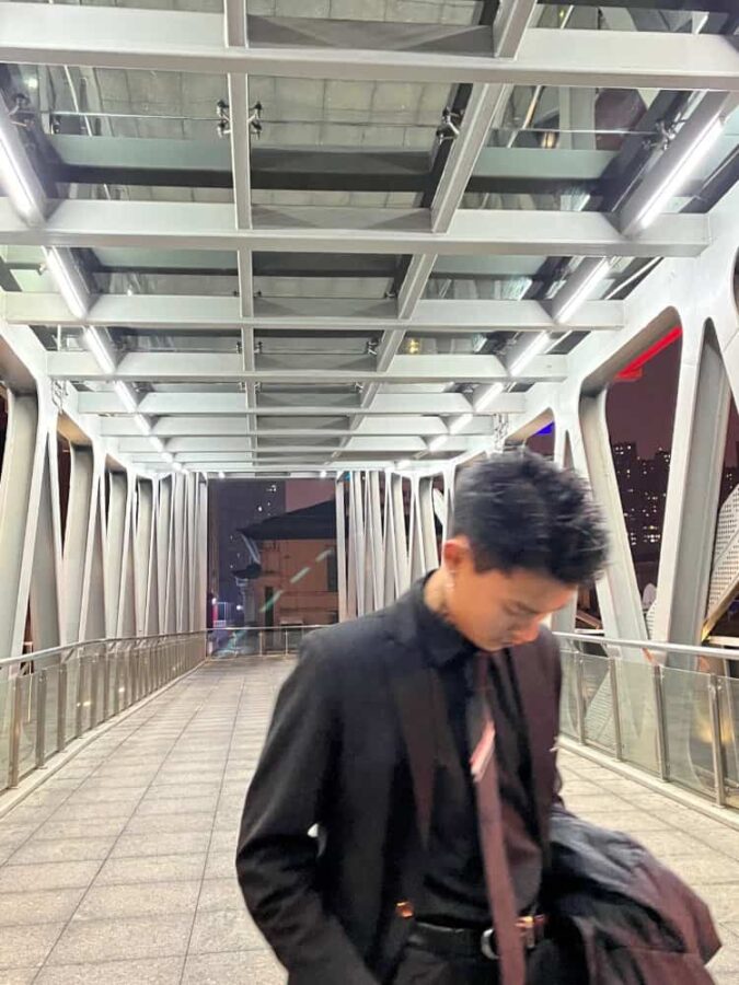 西装痞帅大叔男人微信头像 吸引寂寞女人的成熟男生头像_31