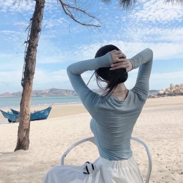 软妹真人全身照女生头像 ins又欲又甜高级质感女头_7