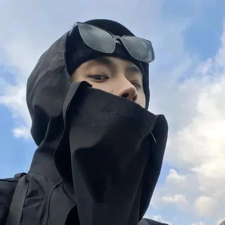 男生简单耐看微信头像 一眼就吸引人的阳光正能量男人专用头像_9