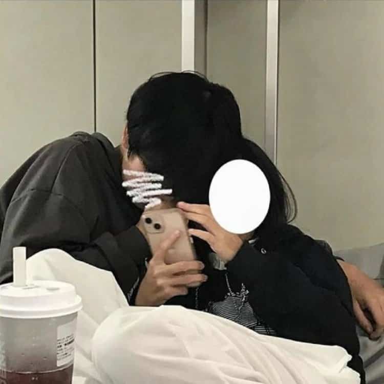 满满占有欲真人情侣头像 男女拥抱两人抱在一起情头_16