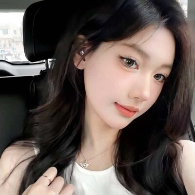 又纯又欲高颜值大眼睛女生头像 惹人心疼的可爱真人女头