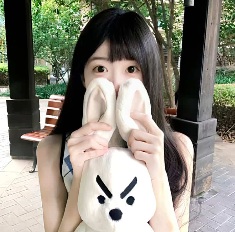 纯欲不露脸真人女生头像 漂亮好看的感性成熟女生挡脸头像_5