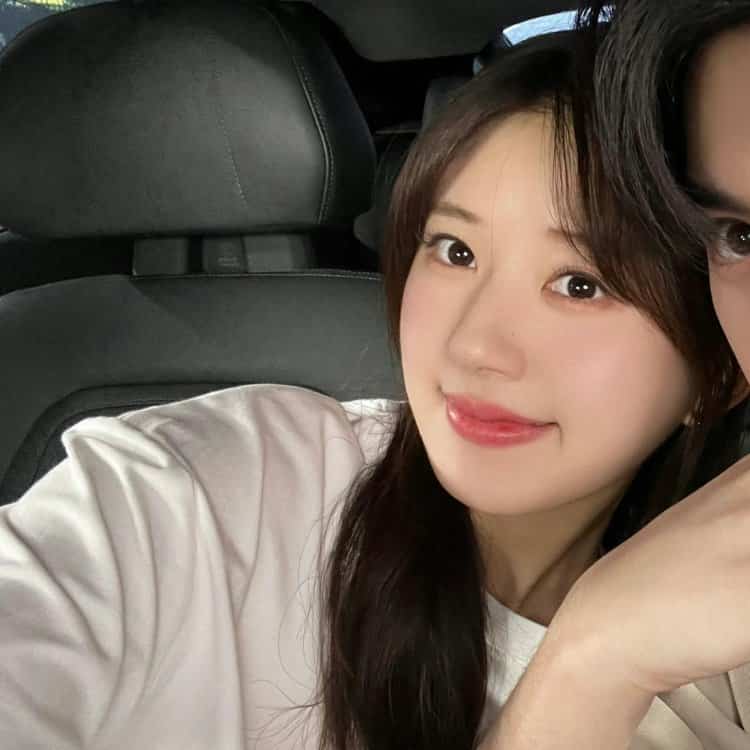 ins慵懒冷淡风好看但不是很明显的氛围感真人情头_21
