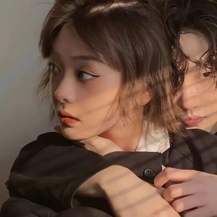 ins慵懒冷淡风好看但不是很明显的氛围感真人情头_15