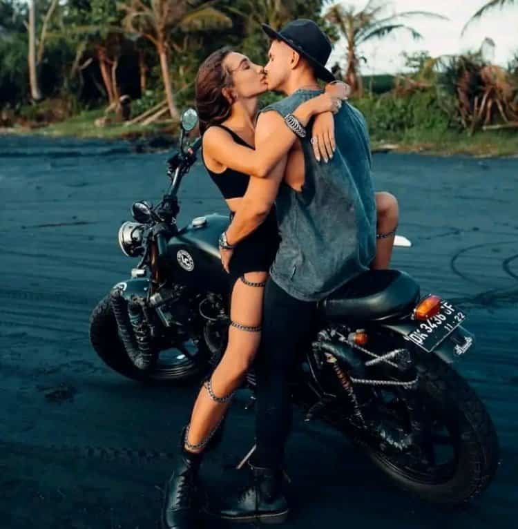 高清超级好看的欧美真人情头 高级感真人欧美风情侣头像_16