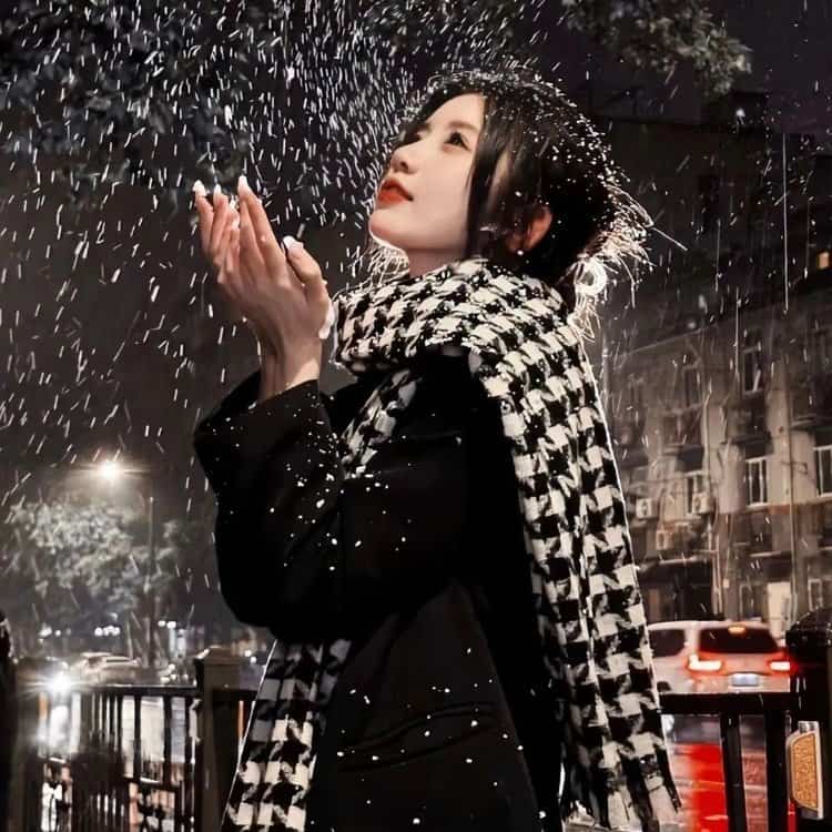 感性成熟女生头像图片 35岁有韵味女人头像_19
