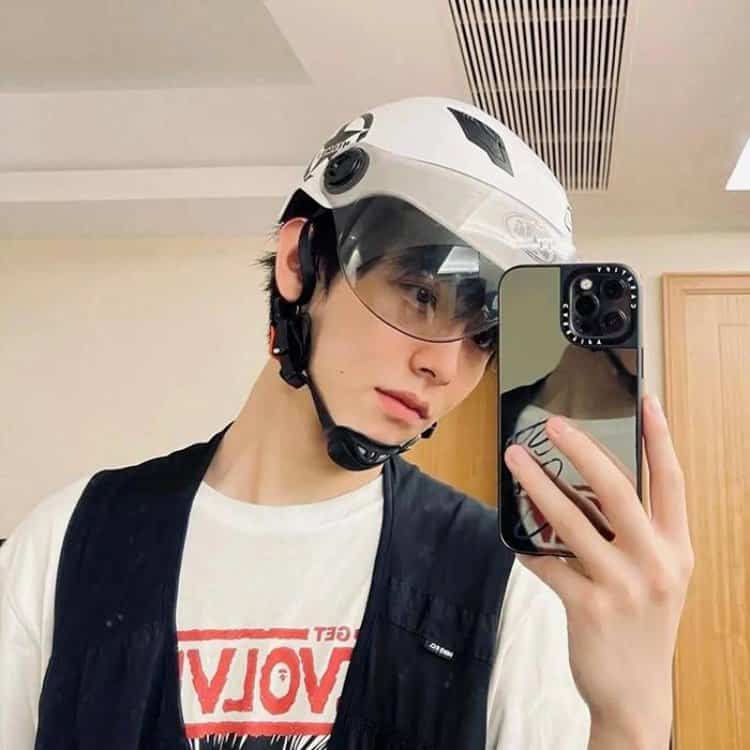 超A禁欲系手机控男生头像 孤独感高冷优质单身真人男头_13