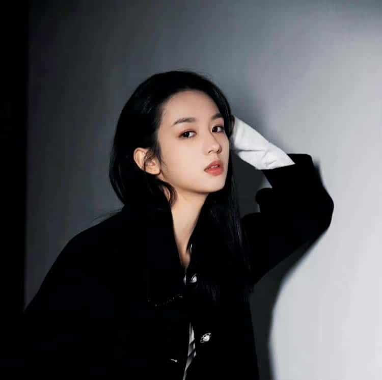 周也清冷感美艳冷脸千金微信头像 大小姐气场女头_3