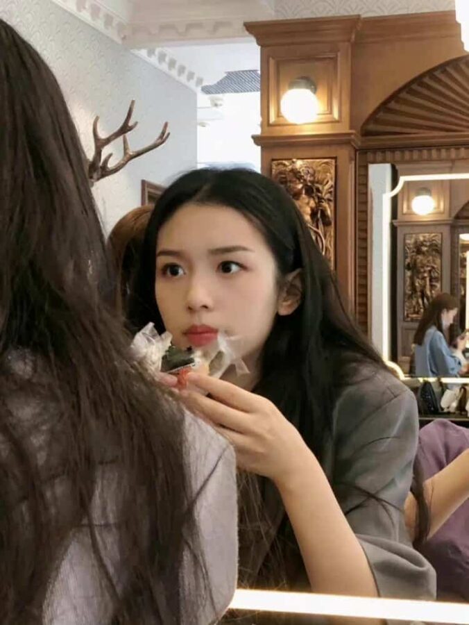 周也清冷感美艳冷脸千金微信头像 大小姐气场女头_7