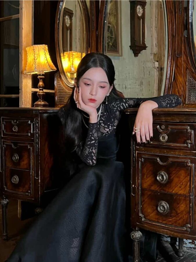 周也清冷感美艳冷脸千金微信头像 大小姐气场女头_22