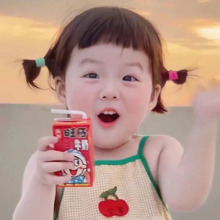 高质量可爱呆萌小孩真人微信头像 2023可爱萌娃头像_4