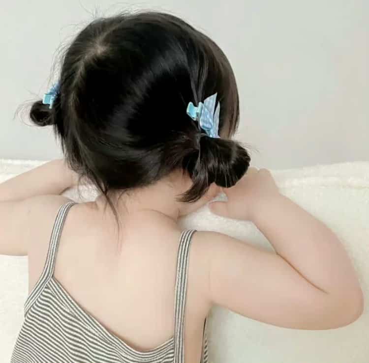 高质量可爱呆萌小孩真人微信头像 2023可爱萌娃头像_17