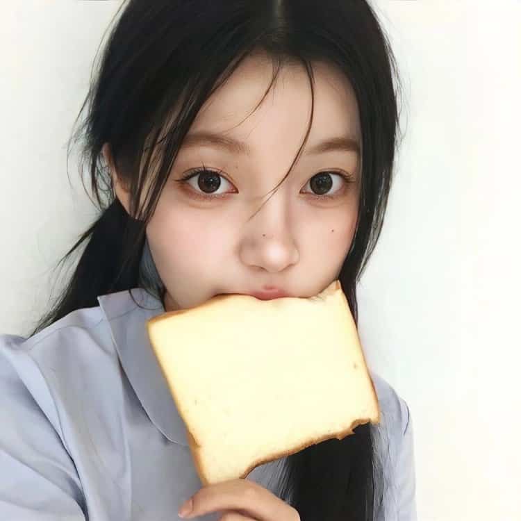 简单耐看奶凶奶凶的可爱女生头像 氛围感真人女头_1