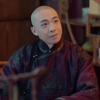 俞灏明的清朝造型图片 大家说丑不丑