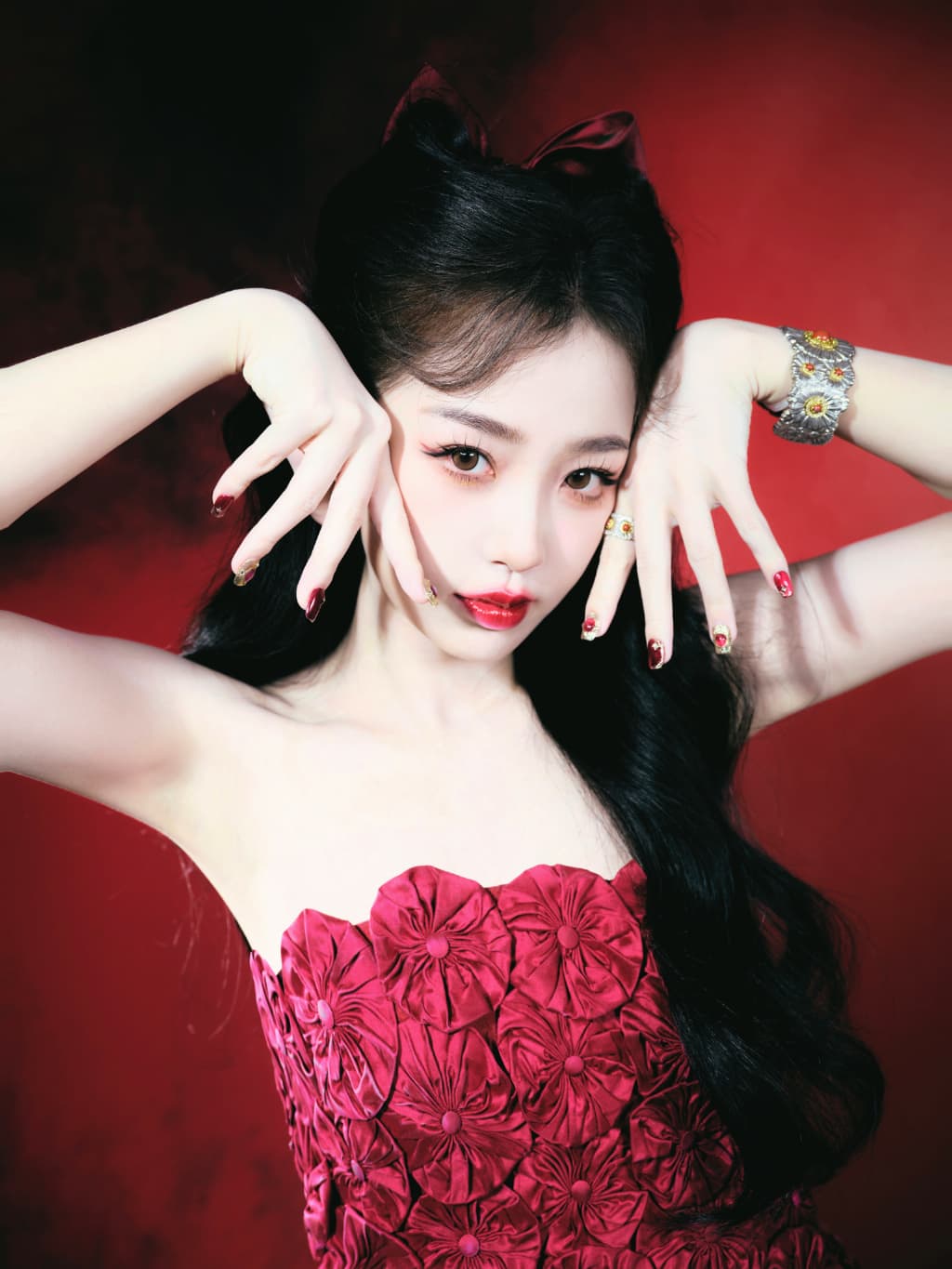 虞书欣红色小猫咪写真图片_4