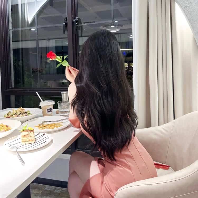 高级质感气质唯美真人女生背影头像 让人一看就想加的头像_6