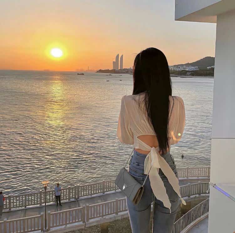 高级质感气质唯美真人女生背影头像 让人一看就想加的头像_12