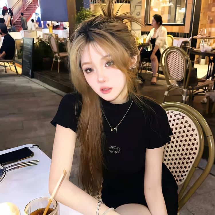 唯美侧脸氛围感真人女生头像 WeChat胶片感女头_1
