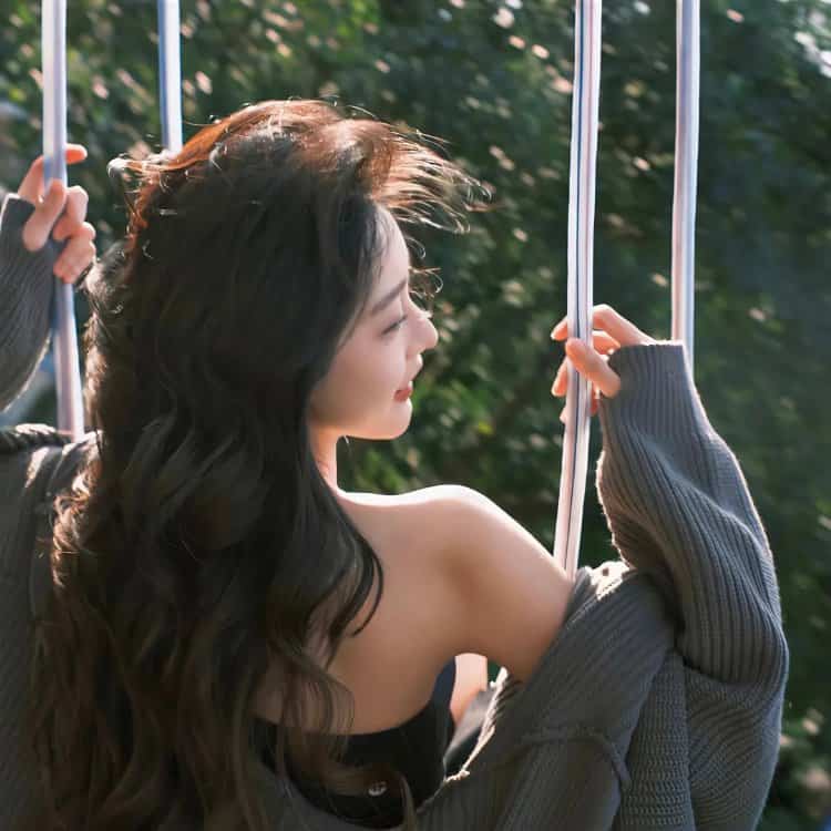 唯美侧脸氛围感真人女生头像 WeChat胶片感女头_7