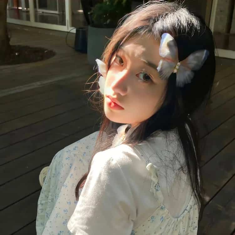 唯美侧脸氛围感真人女生头像 WeChat胶片感女头_8
