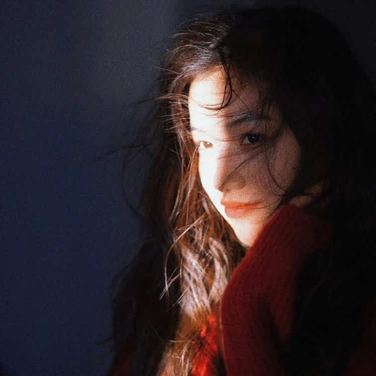 小众又惊艳的ins酷girl风女生头像 简单干净好看的真人头像_17