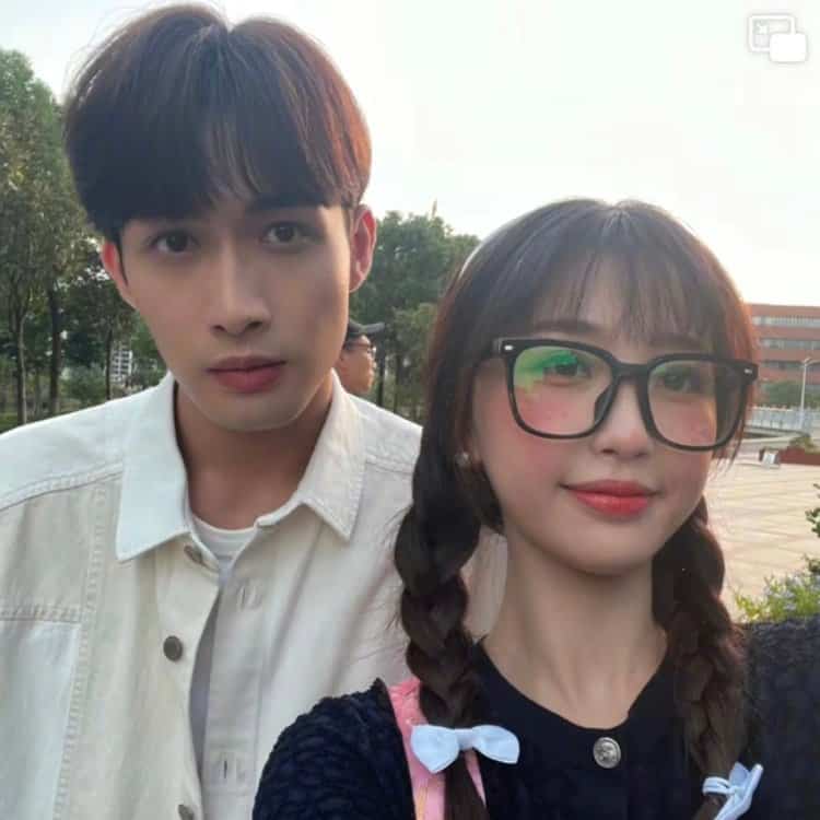 虞书欣和张彬彬的合照情侣头像 “彬临心动”庄羽虞美人CP情头_3