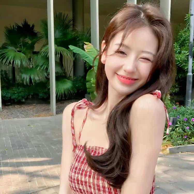 又纯又欲的真人甜美头像 可爱软妹子招桃花女头_19