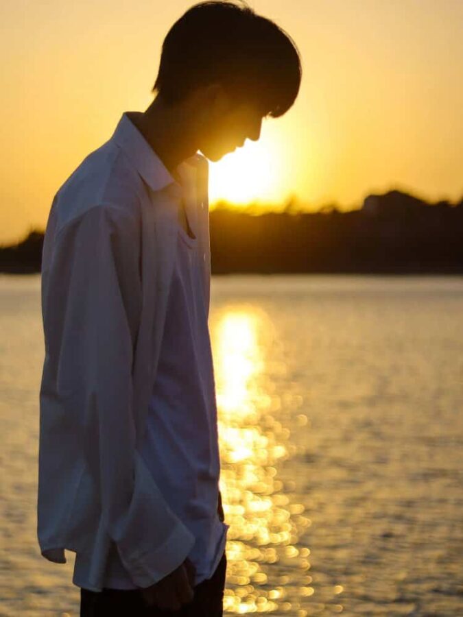 适合永久不换的氛围感真人男头 高级有质感帅哥头像_10