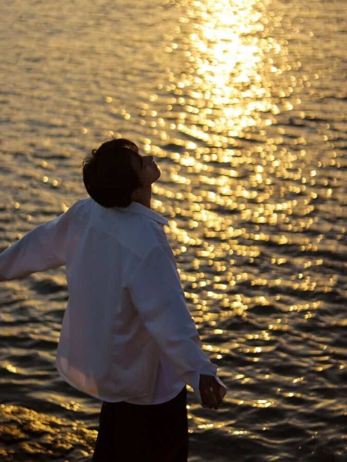 适合永久不换的氛围感真人男头 高级有质感帅哥头像_11