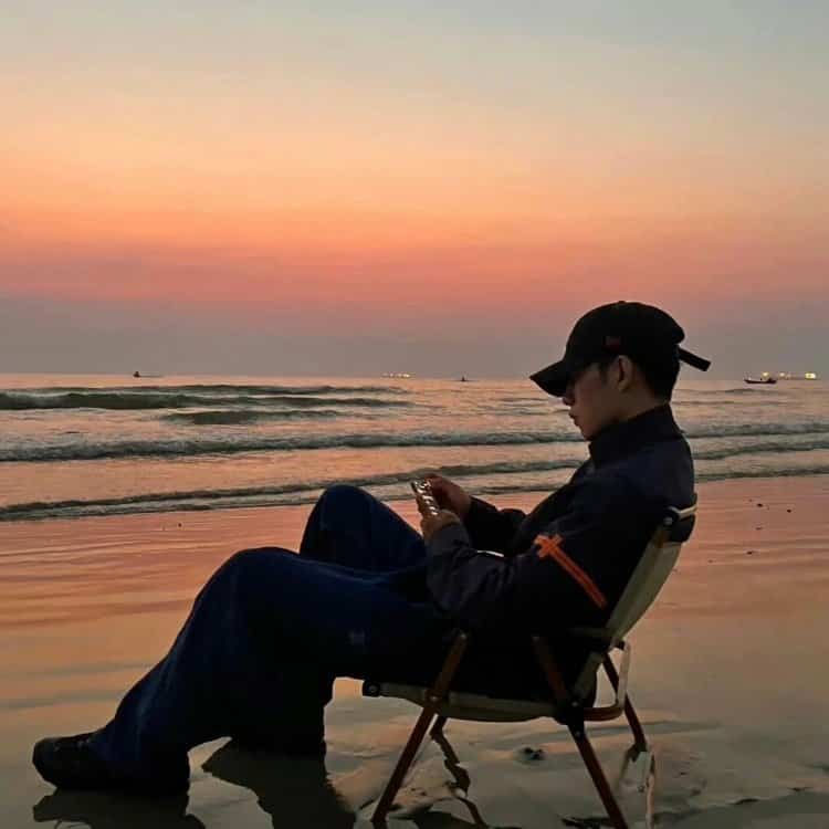适合永久不换的氛围感真人男头 高级有质感帅哥头像_13