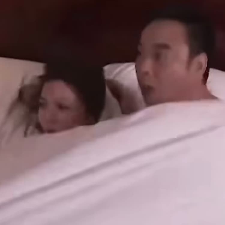 丈夫一下找两个玩，主人： 跪好 知道错了吗?
