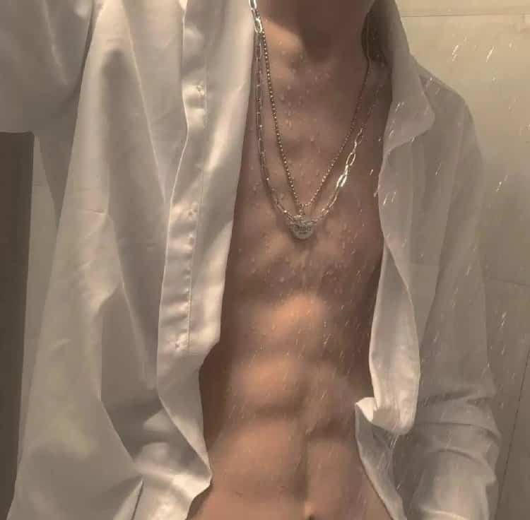不露脸半身腹肌男生头像图 自然一点的腹肌照帅气撩人男头_8