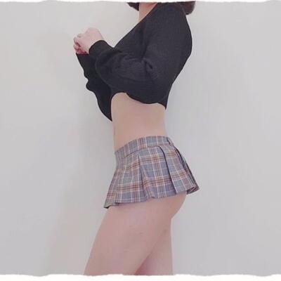 韩国少女穿1毫米的裙子跳舞