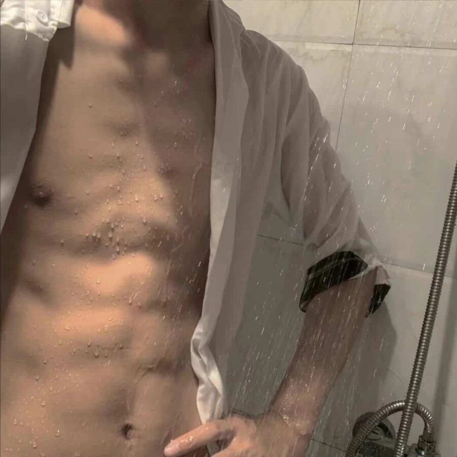 男生腹肌照片不带脸真人微信男头 帅气撩人吸引女人头像_11