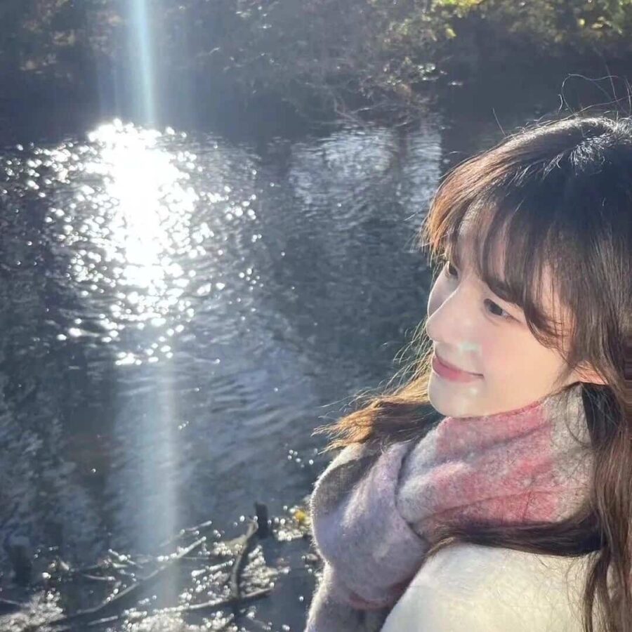 暖暖温馨氛围感温柔女生微信头像 笑得很治愈森系真人女头_10