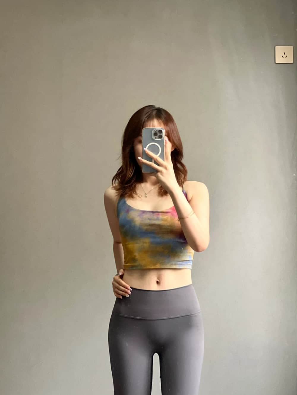 图片演示:女士的小内搭没遮阴怎么办?_2