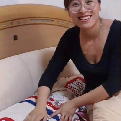 男子进卧室妻子开心掀被,但老公不想做羞羞事