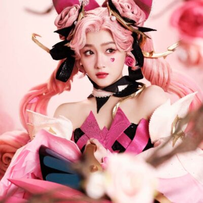 关晓彤cos妆孙尚香二次元粉色图片