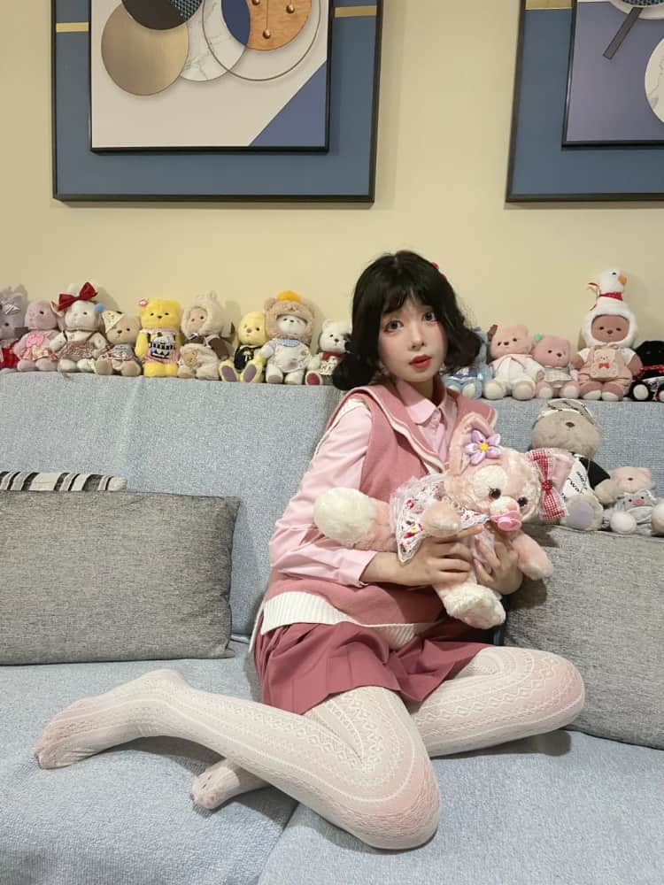 白丝jk二次元少女 莉娜熊粉丝_1