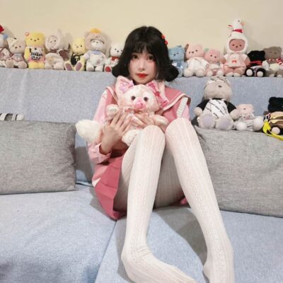 白丝jk二次元少女 莉娜熊粉丝