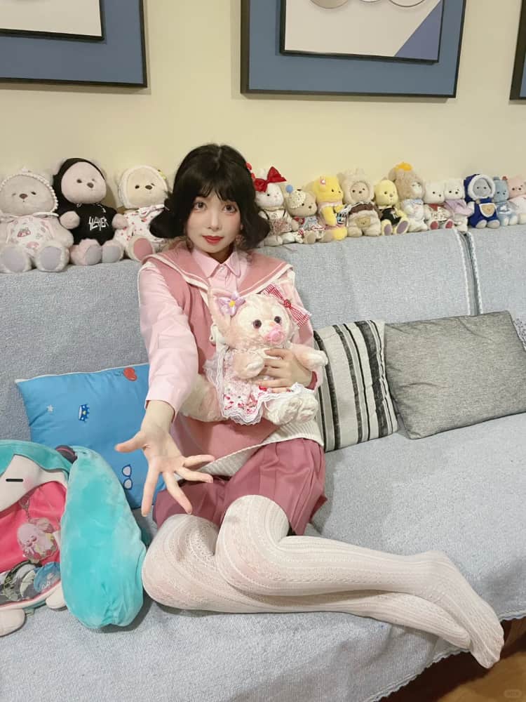 白丝jk二次元少女 莉娜熊粉丝_6
